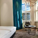 One Linz-hauptplatz 3* 林茨