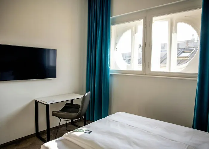 One Linz-hauptplatz 3* لينتز